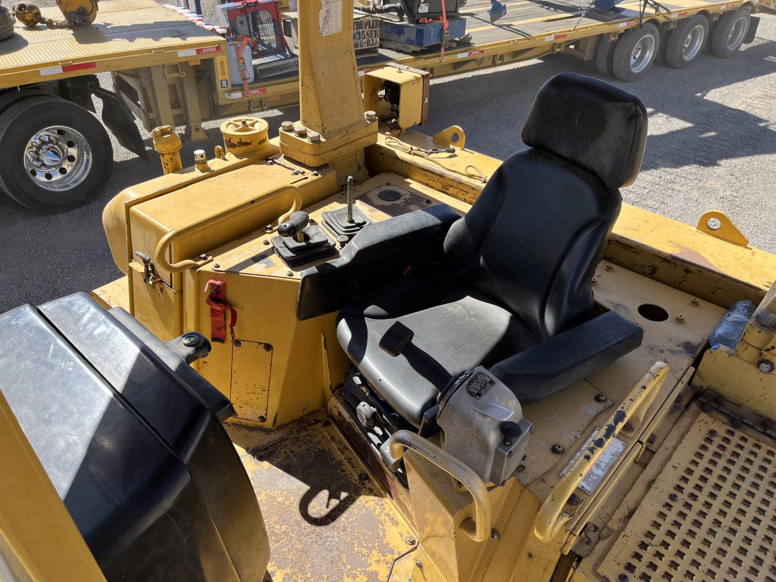 ./imagenes/INVOICE/2019/16898/TOPADOR FRONTAL CATERPILLAR D6R (23).JPG